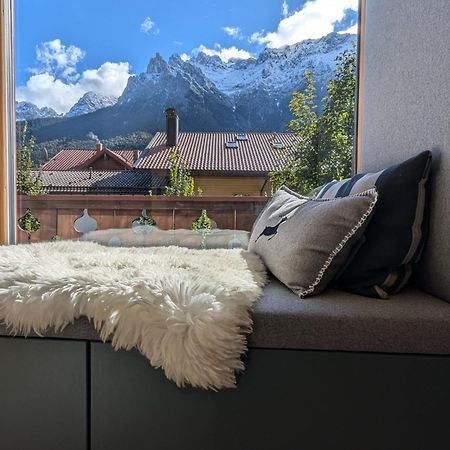 Die Karwendelsuite - 5 Sterne Fewo Mit Bestem Bergblick, Zentrumsnah & Ruhig Gelegen, Familienfreundlich ミッテンヴァルト エクステリア 写真