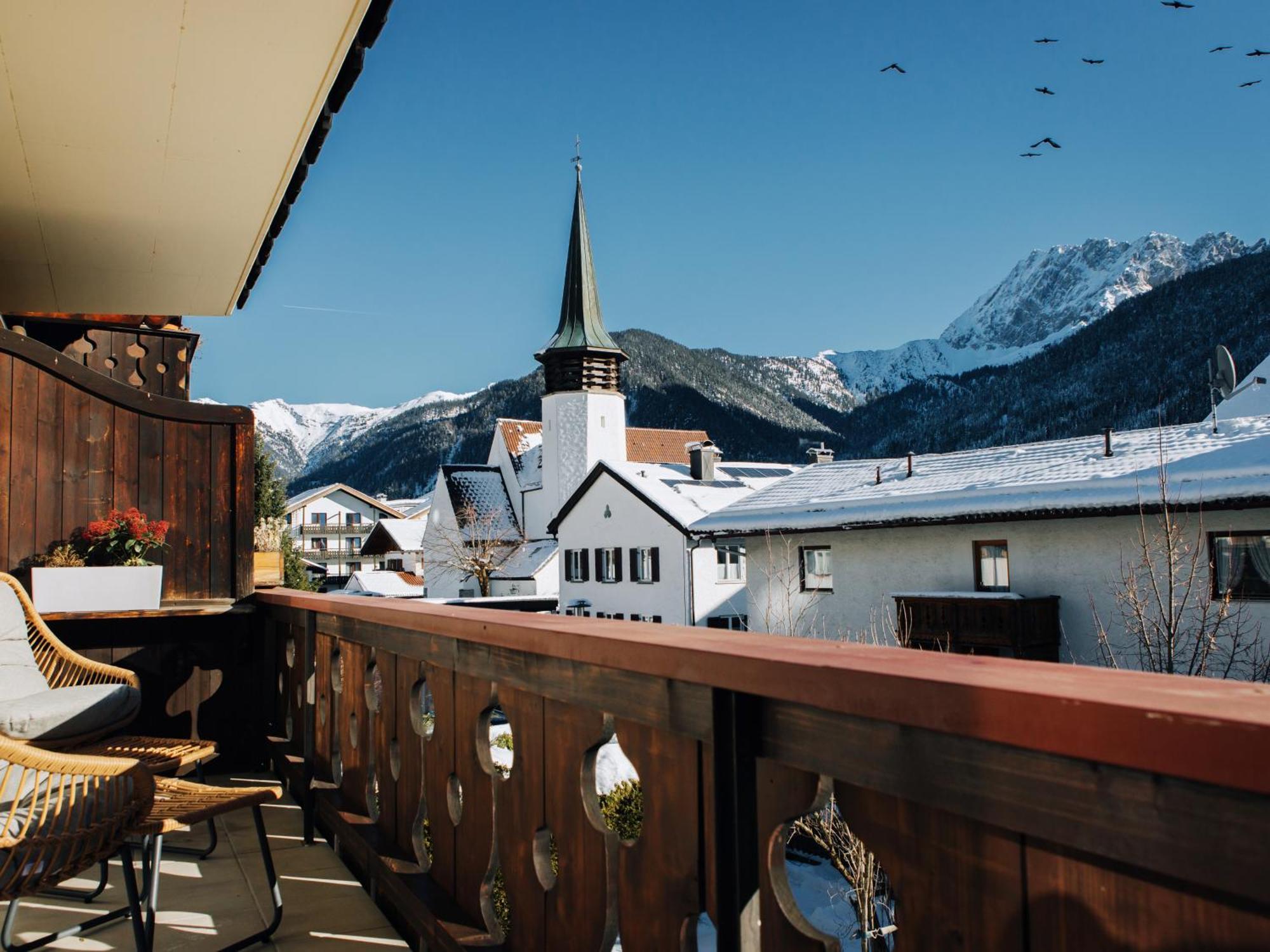 Die Karwendelsuite - 5 Sterne Fewo Mit Bestem Bergblick, Zentrumsnah & Ruhig Gelegen, Familienfreundlich ミッテンヴァルト エクステリア 写真