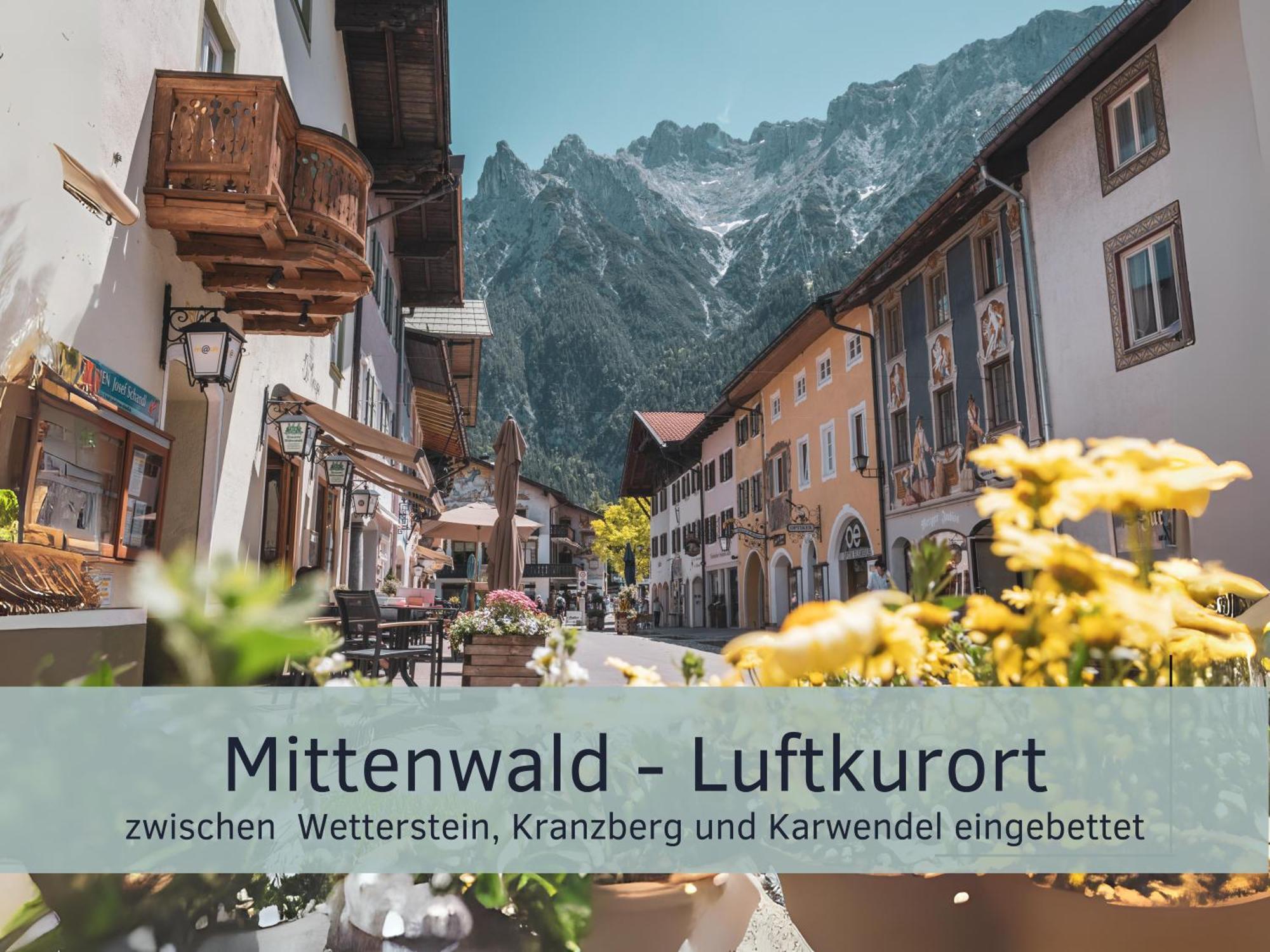 Die Karwendelsuite - 5 Sterne Fewo Mit Bestem Bergblick, Zentrumsnah & Ruhig Gelegen, Familienfreundlich ミッテンヴァルト エクステリア 写真